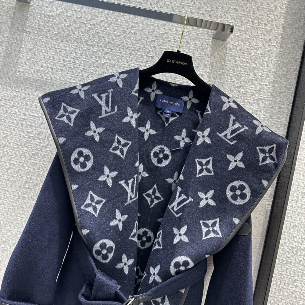 Alternative view of LOUIS VUITTON CLASSIC MONOGRAM WOOL BLUE COATS