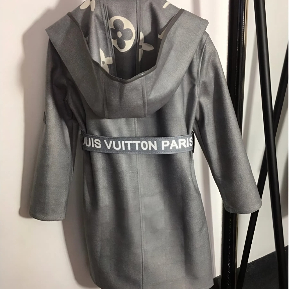 LOUIS VUITTON BELTED DOUBLE SIDED HOODED WRAP COAT GRAY 1A92VF - Image 3