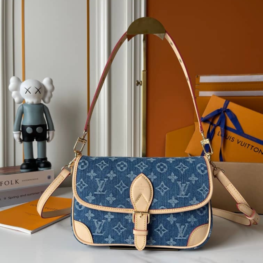 Alternative view of LOUIS VUITTON DIANE BAG DENIM BLUE 24CM M13070