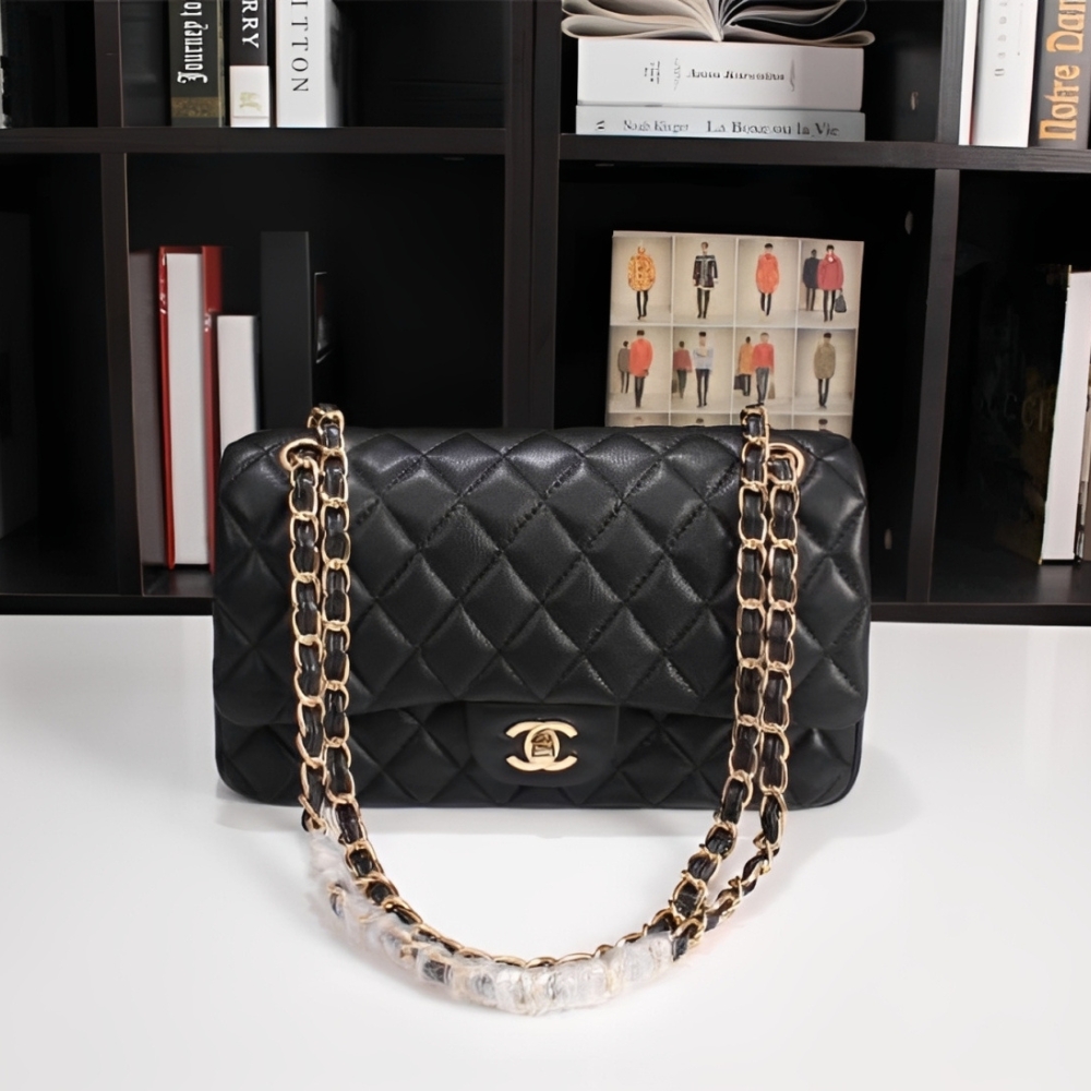 Alternative view of CHANEL CLASSIC FLAP BLACK GOLD HARDWARE 25CM