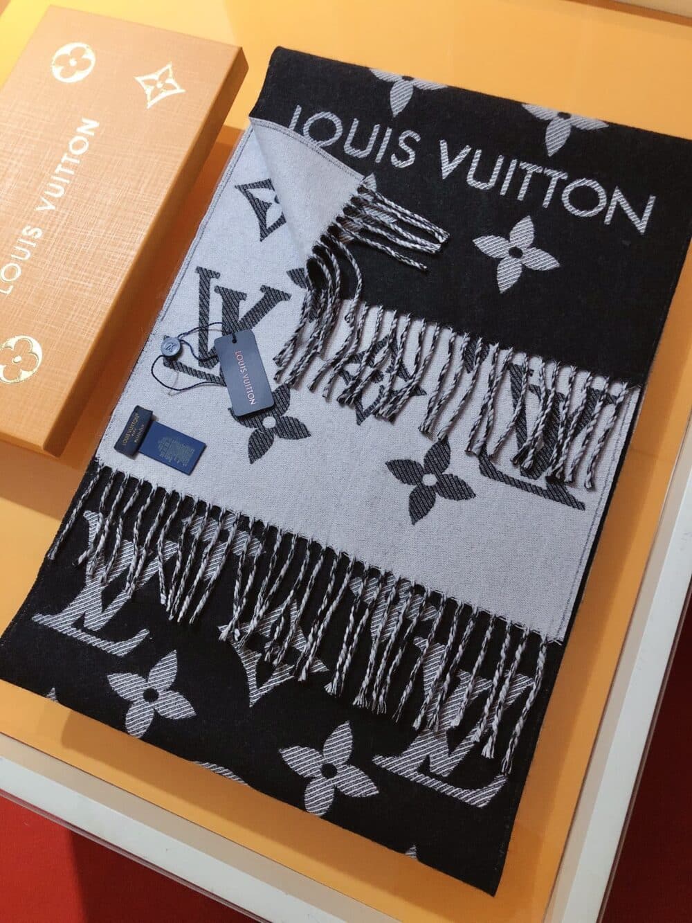 Alternative view of LOUIS VUITTON LV MONOGRAM ESSENTIAL SCARF ENCRE BLACK M77853
