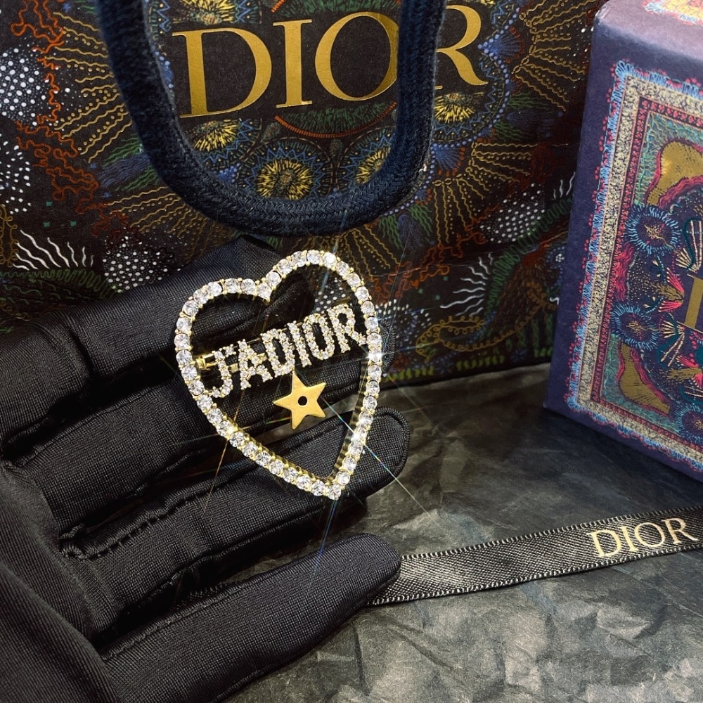 Alternative view of DIOR JADIOR HEART BROOCH WITH A STAR