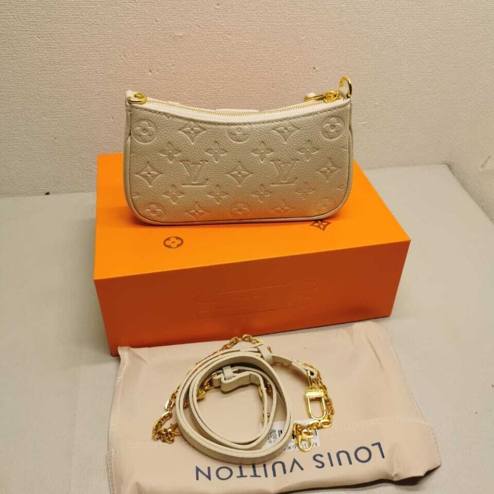 LOUIS VUITTON EASY POUCH ON STRAP CREAM 19CM M81066 - Image 3