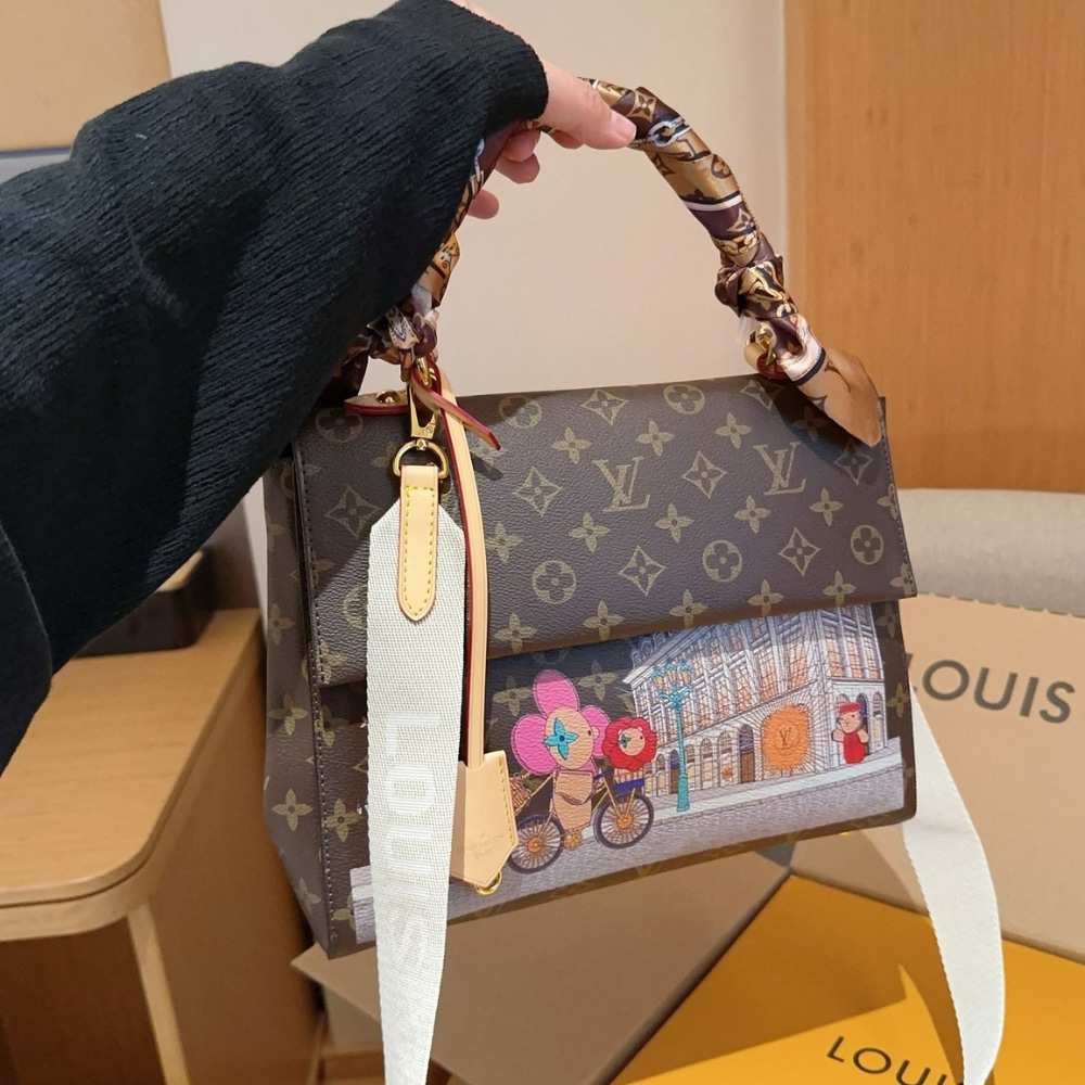 LOUIS VUITTON CLUNY BAG MONOGRAM BROWN 29CM - Image 5