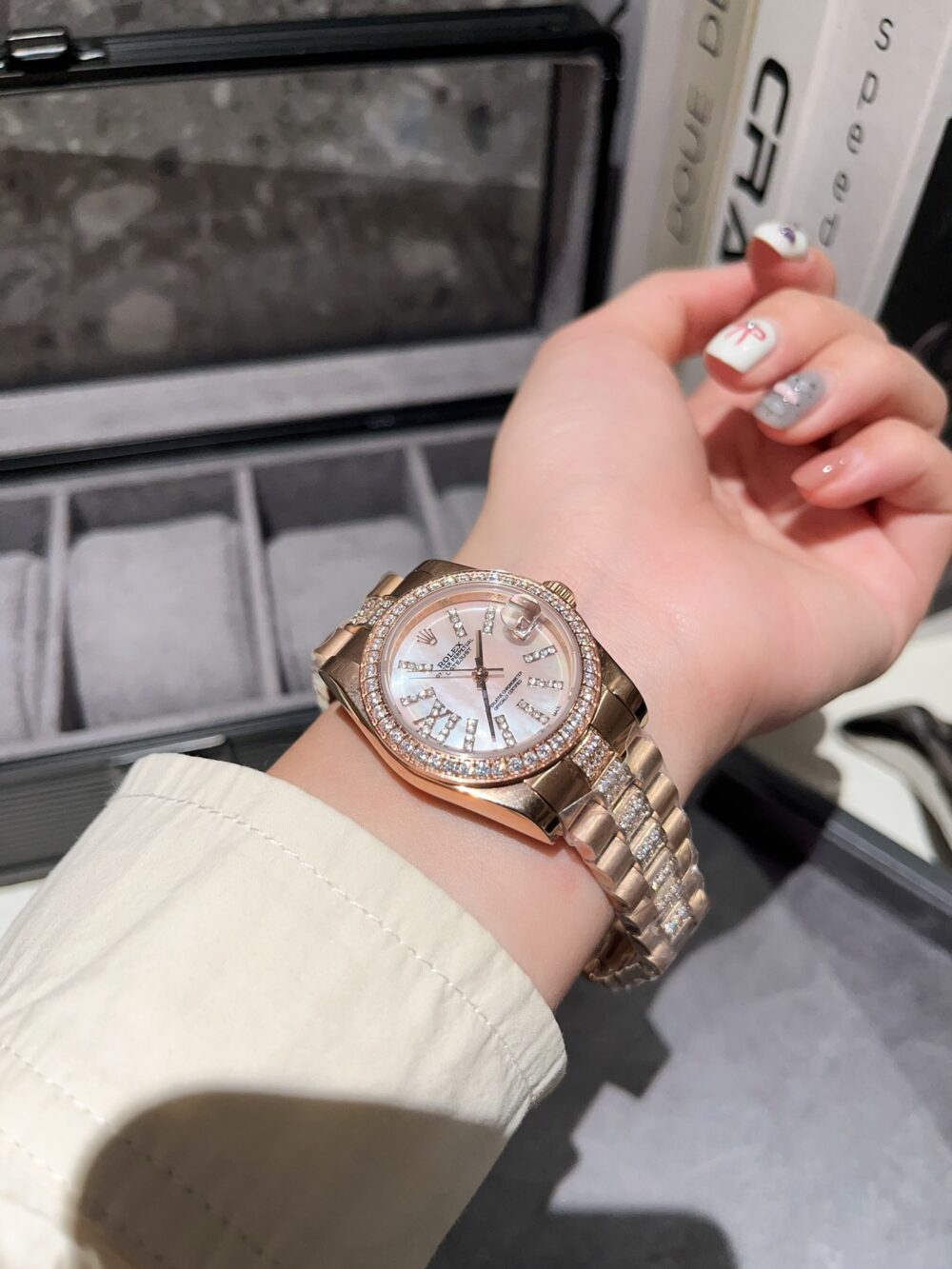 ROLEX DATEJUST DIAMOND IN ROSE GOLD WITH PINK DIAL 31MM - Image 3
