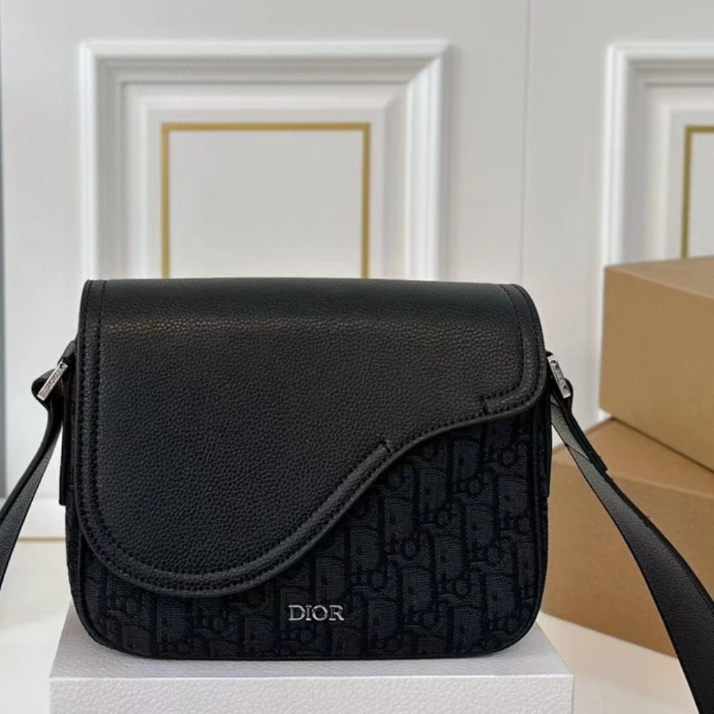 Alternative view of DIOR SADDLE MESSENGER BAG BLACK 23CM