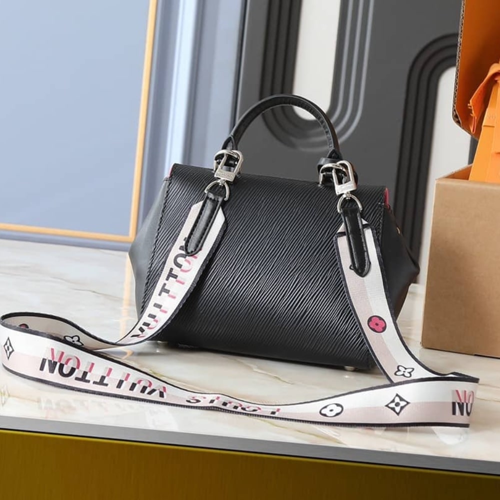 LOUIS VUITTON CLUNY MINI EPI LEATHER BLACK 20CM M58925 - Image 4