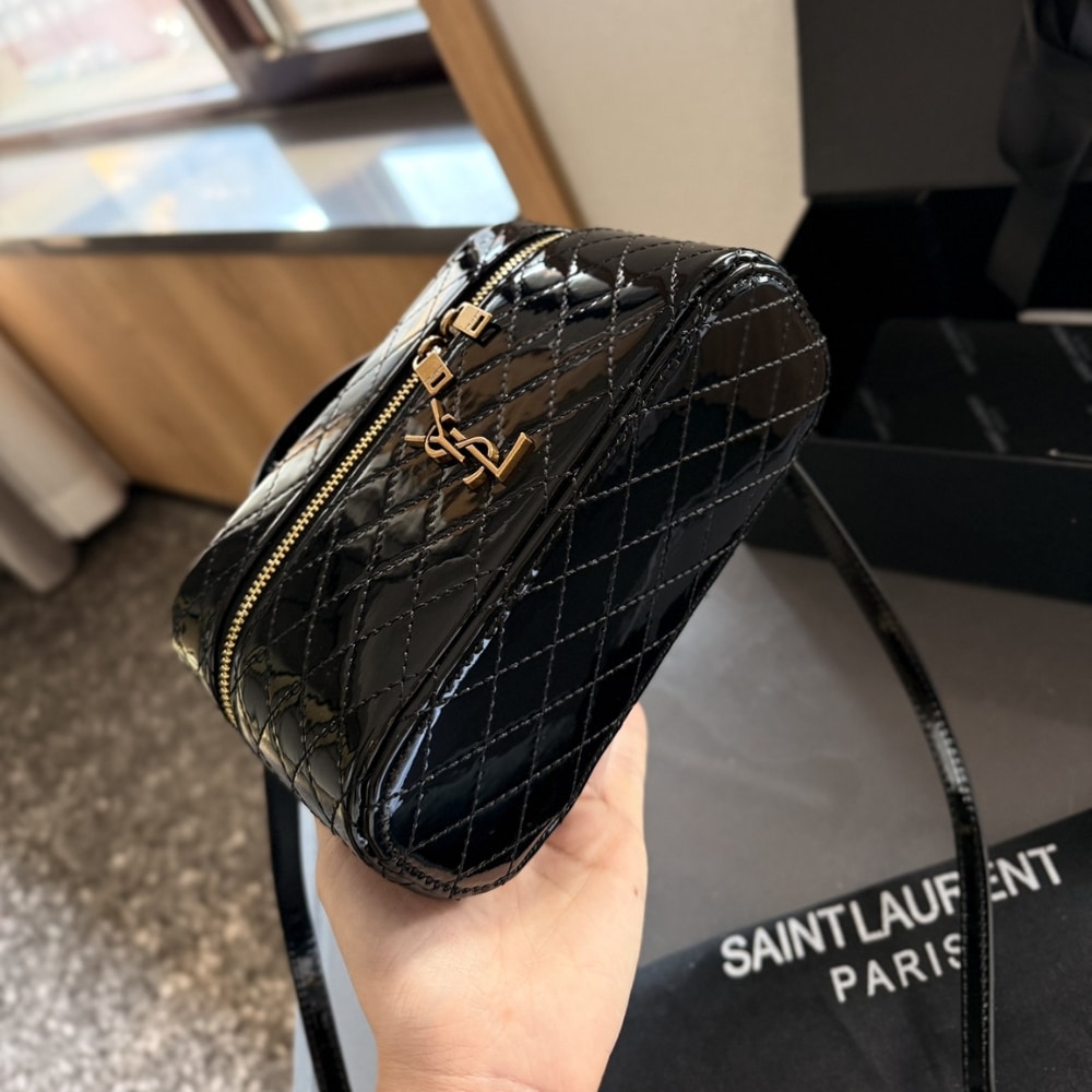 SAINT LAURENT GANY VANITY BAG IN PATENT LEATHER BLACK 19CM - Image 4