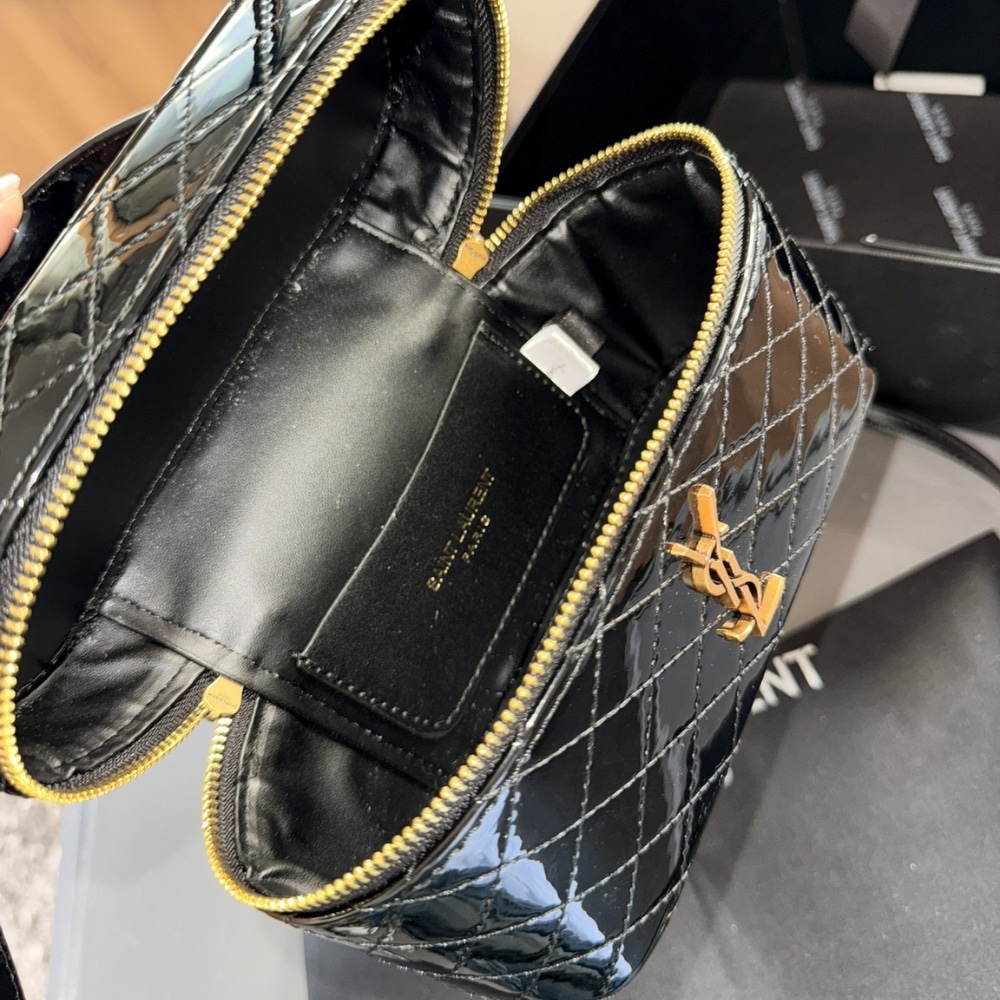 SAINT LAURENT GANY VANITY BAG IN PATENT LEATHER BLACK 19CM - Image 6