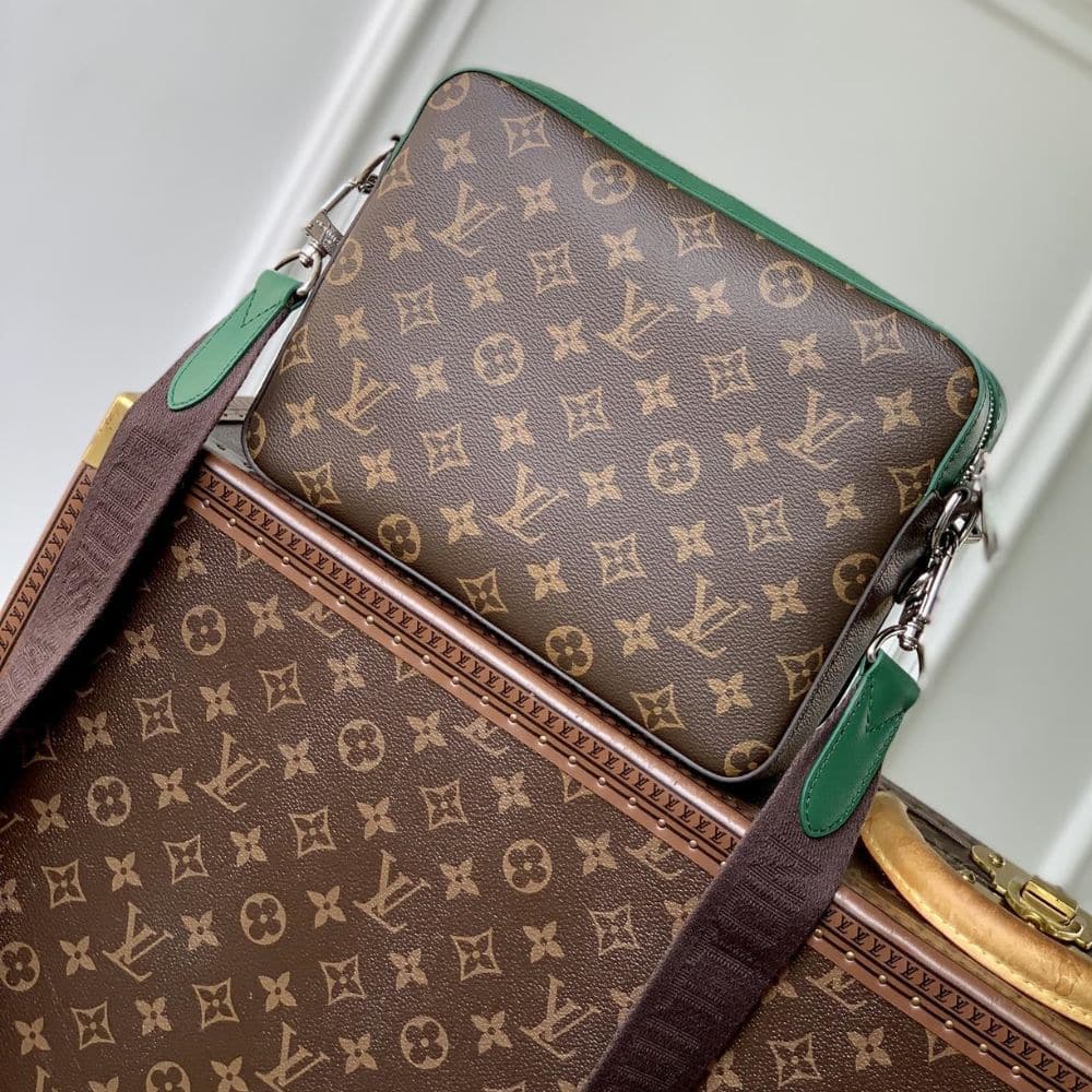 LOUIS VUITTON TRIO MESSENGER BAG GREEN 25CM M12766 - Image 4