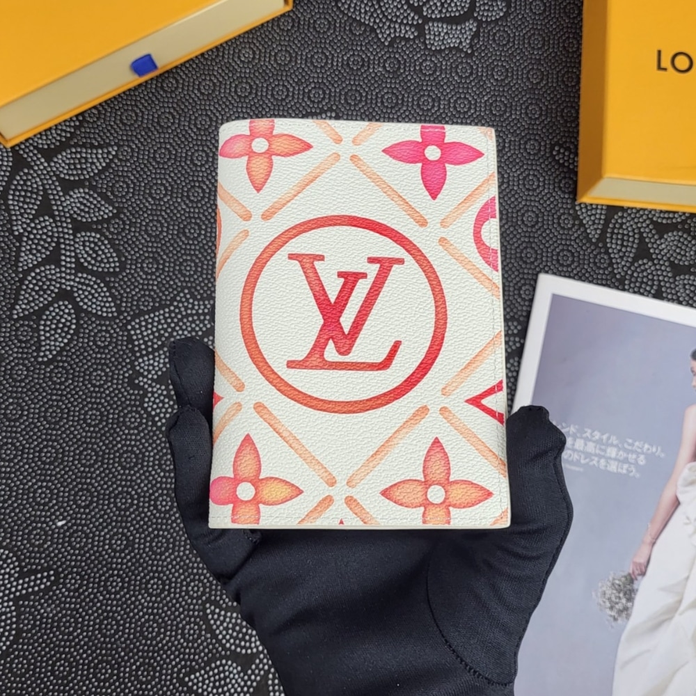 LOUIS VUITTON LV BY THE POOL PASSPORT COVER WALLET CORAL 14CM - Image 4