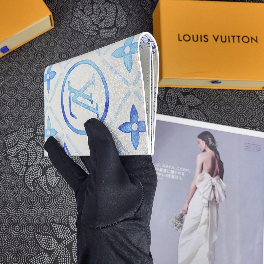 LOUIS VUITTON LV BY THE POOL PASSPORT COVER WALLET BLUE 14CM - Image 7