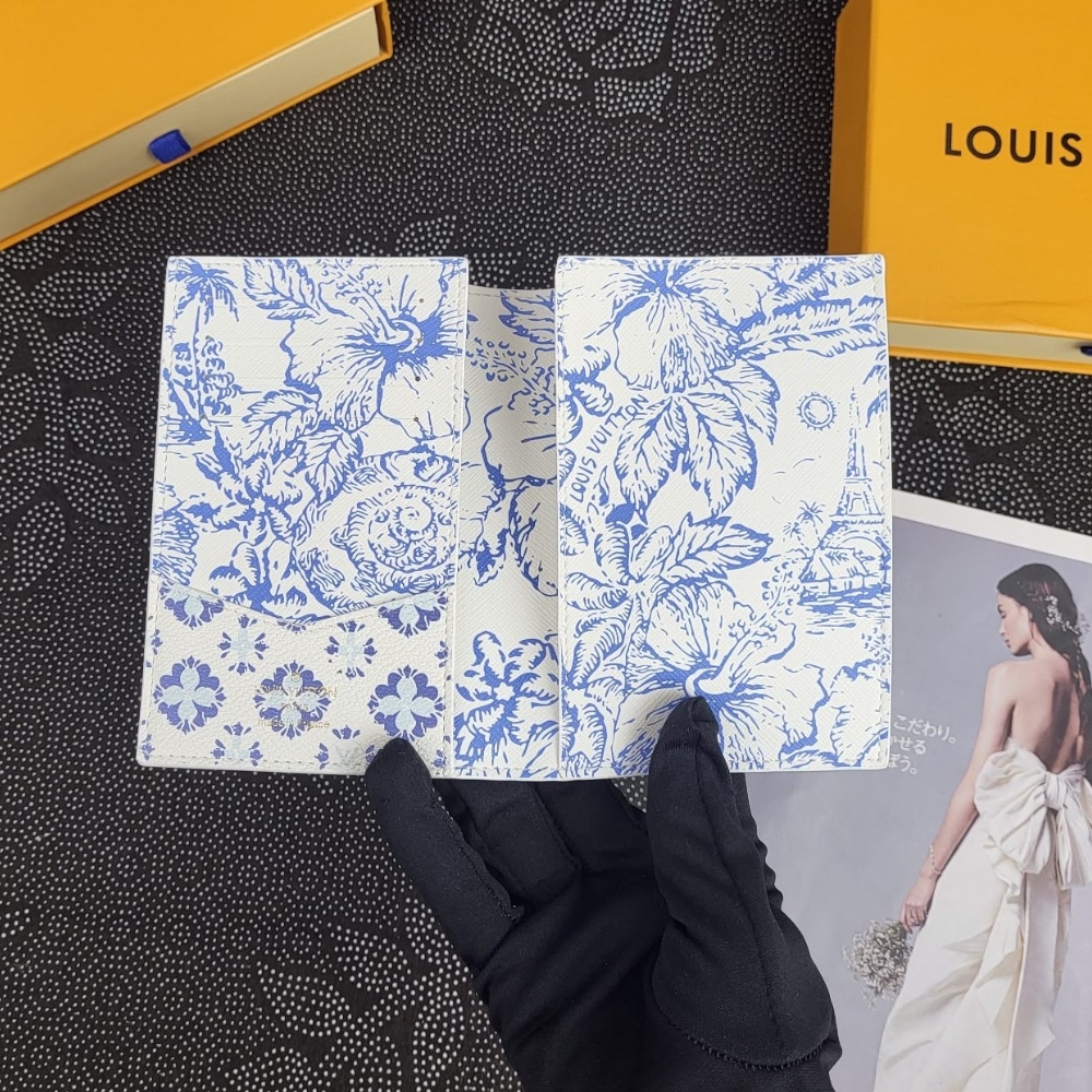 LOUIS VUITTON LV BY THE POOL PASSPORT COVER WALLET BLUE 14CM - Image 8
