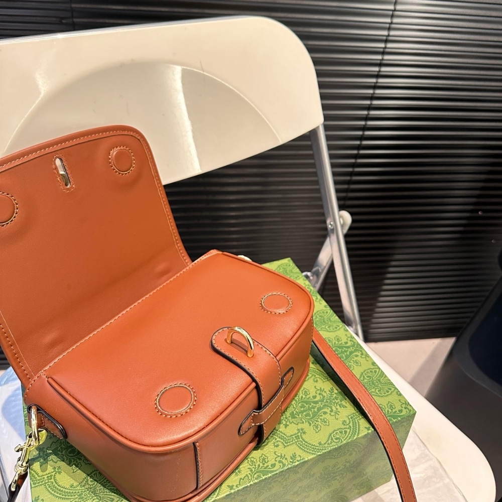 GUCCI GG EMBLEM MINI SHOULDER BAG BEIGE AND DARK BROWN 20CM 815211 FAD6L 9758 - Image 5