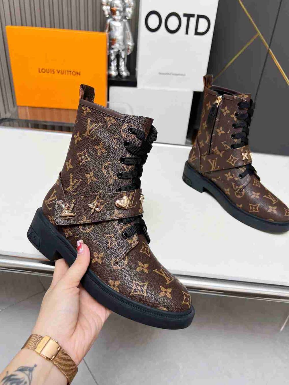 Alternative view of LOUIS VUITTON CITIZEN BOOTS MONOGRAM BROWN