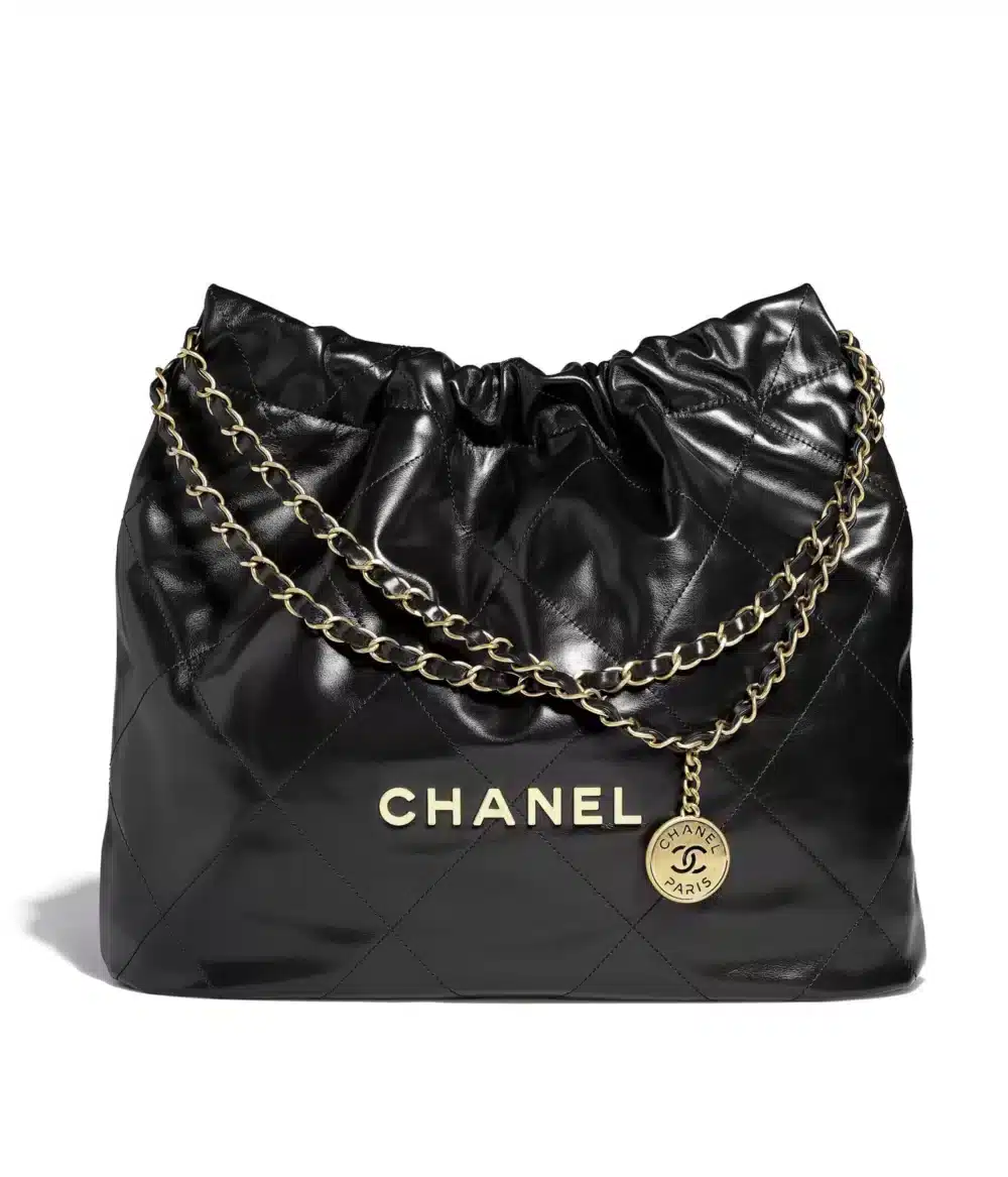 CHANEL 22 SMALL HANDBAG BLACK AS3260