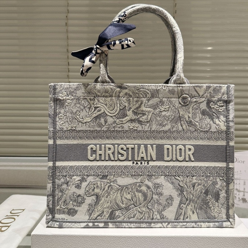 Alternative view of DIOR MEDIUM EMBROIDERED DIORIVIERA GREY CANVAS 36CM NAPPUGBBA396951W