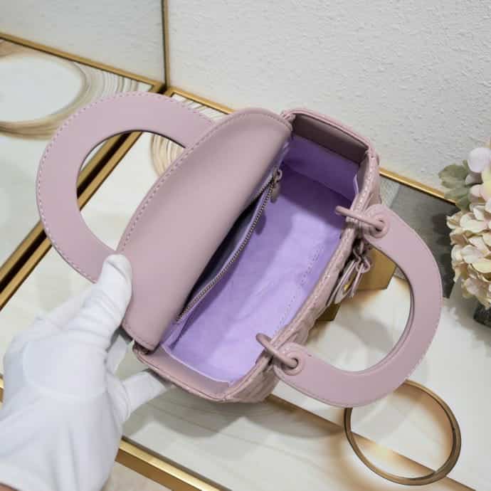 GIFT SET: DIOR LADY BAG PASTEL PINK & TRIBALES PEARLS EARRINGS - Image 7