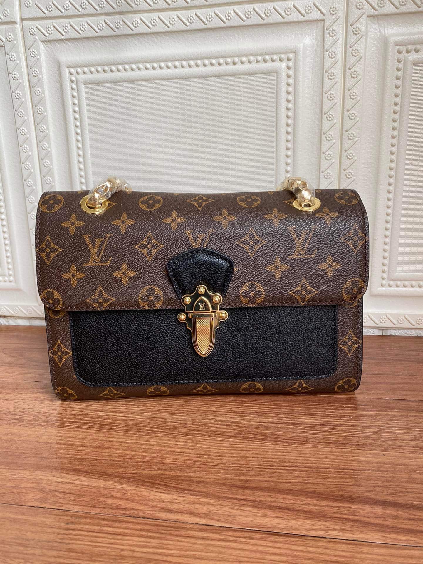 LOUIS VUITTON VICTOIRE NOIR M41730 - Image 2