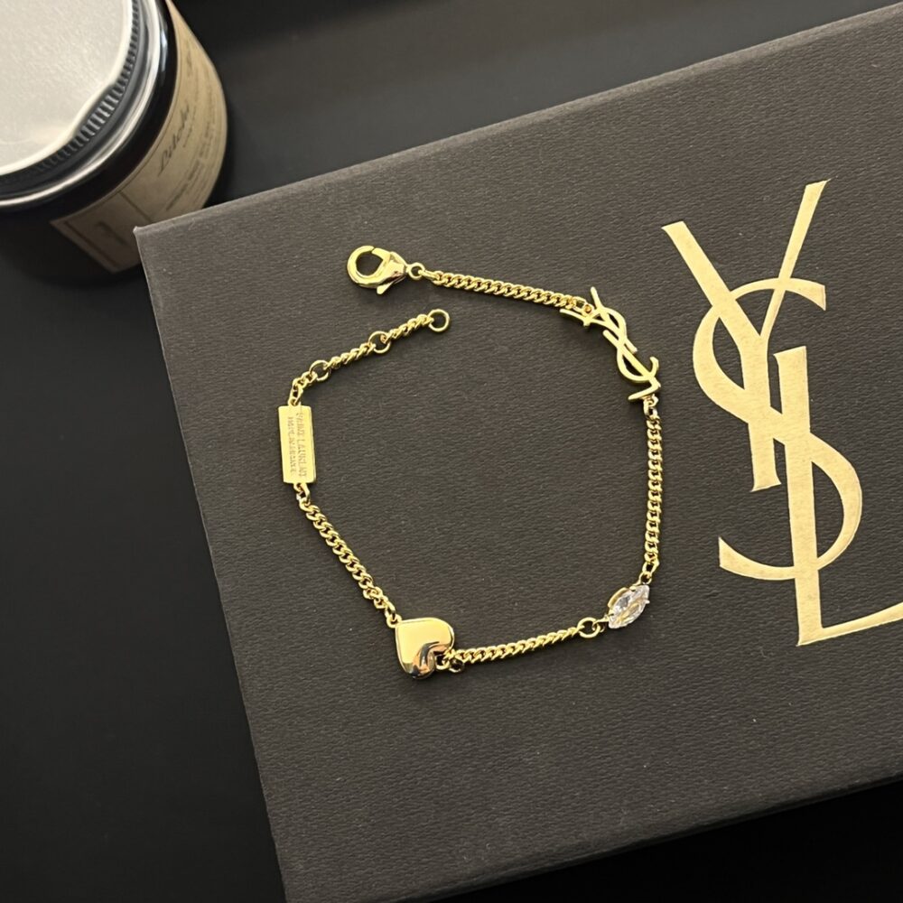 SAINT LAURENT CASSANDRE HEART CHARM BRACELET GOLD 701950Y15269137 - Image 4