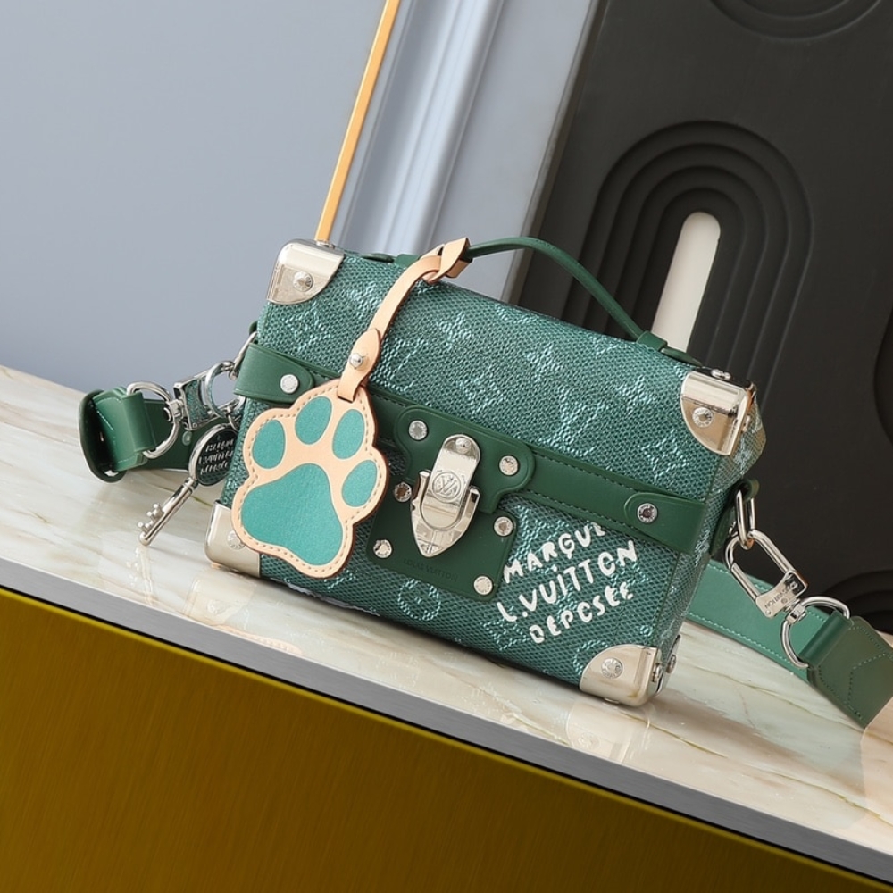 Alternative view of LOUIS VUITTON SOUL TRUNK BAG GREEN 19CM M12686