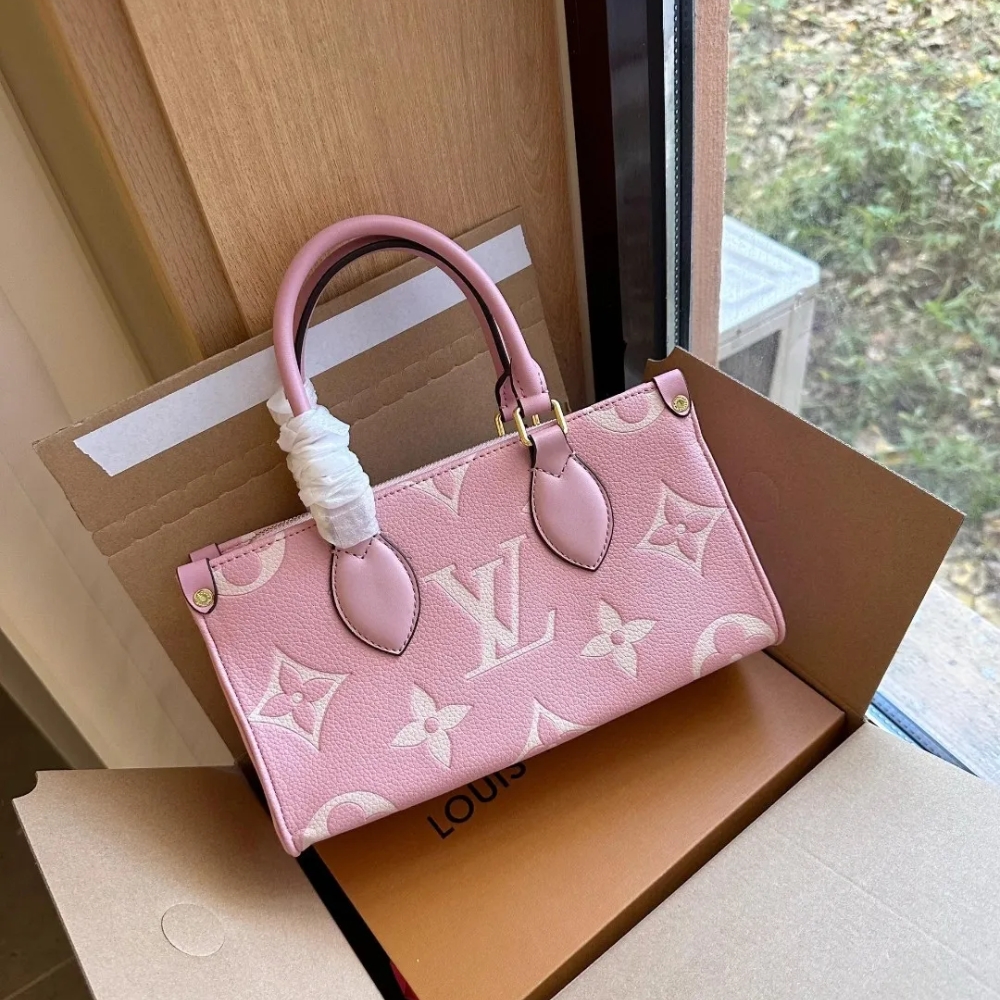 Alternative view of LOUIS VUITTON ONTHEGO EAST WEST BAG PINK WHITE 25CM