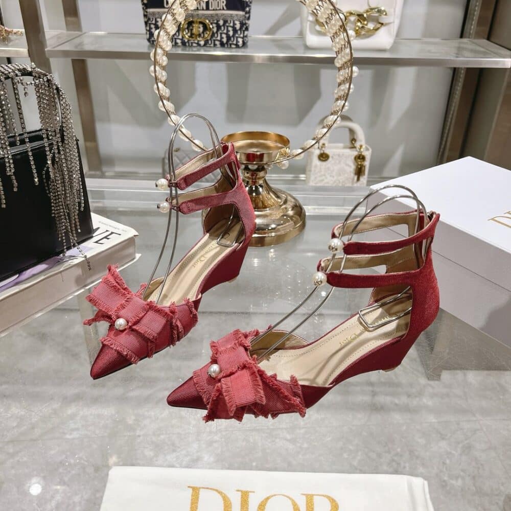 Alternative view of DIOR ADIORABLE WEDGE PUMP RED