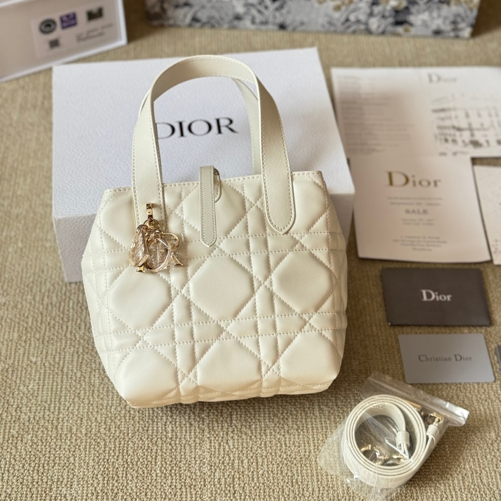 Alternative view of DIOR SMALL TOUJOURS VERTICAL TOTE BAG LATTE 20CM M2835OSNW M030