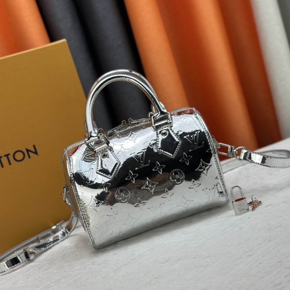 LOUIS VUITTON SPEEDY BANDOULIÈRE 20 SILVER 20CM M11987 - Image 4