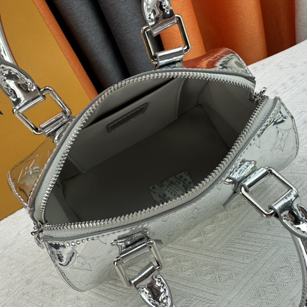 LOUIS VUITTON SPEEDY BANDOULIÈRE 20 SILVER 20CM M11987 - Image 5