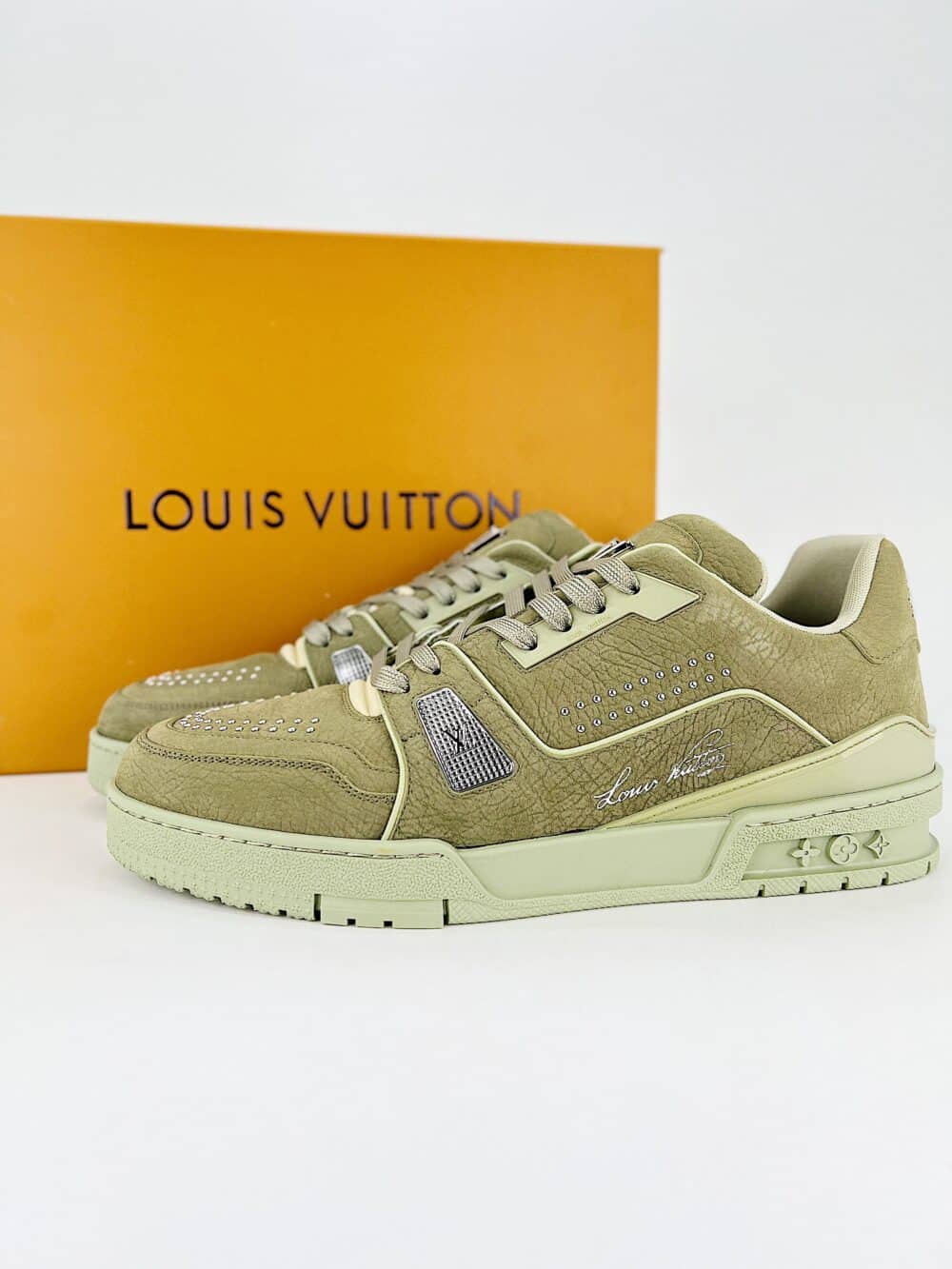 LOUIS VUITTON LV TRAINER SNEAKER GREEN 1ADHA1 - Image 2