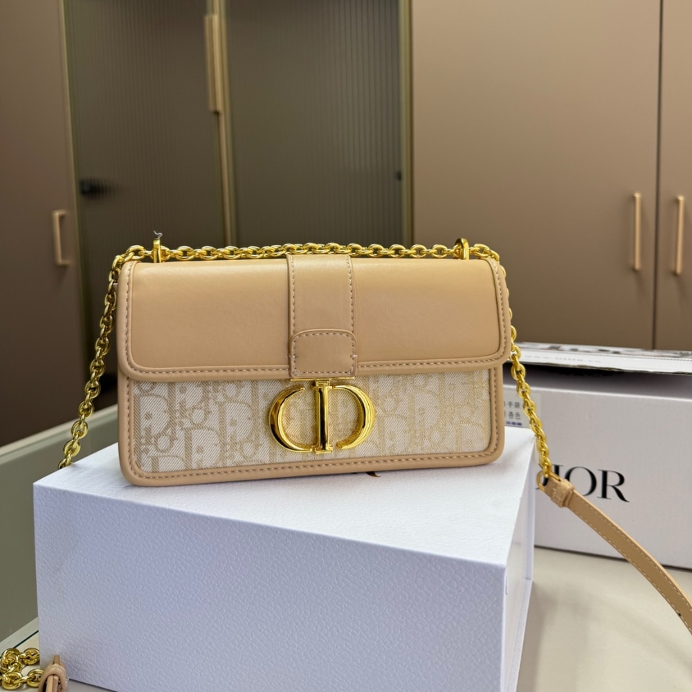 Alternative view of DIOR 30 MONTAIGNE EAST WEST BAG WITH CHAIN NATURAL 21CM M9334UDDS M925