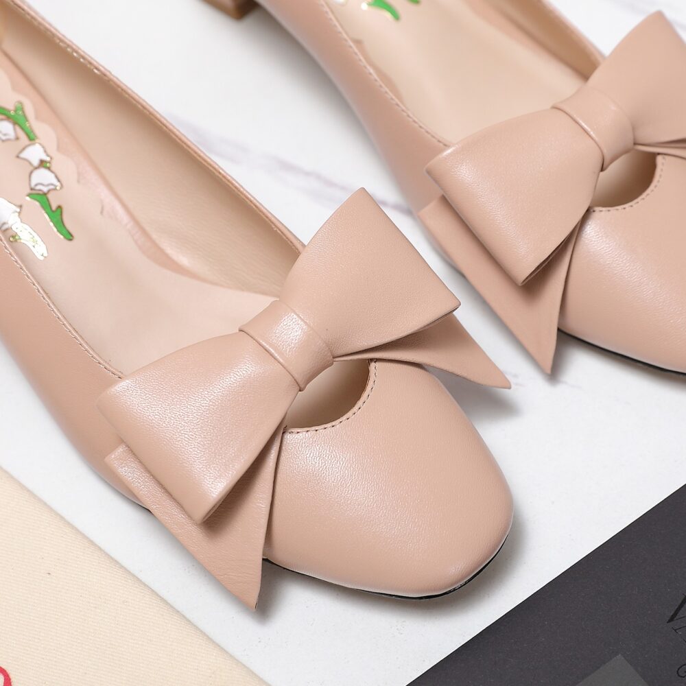 Alternative view of VALENTINO BOWOW PUMPS IN KIDSKIN WATER ROSE 6W2S0LB5DDT W34