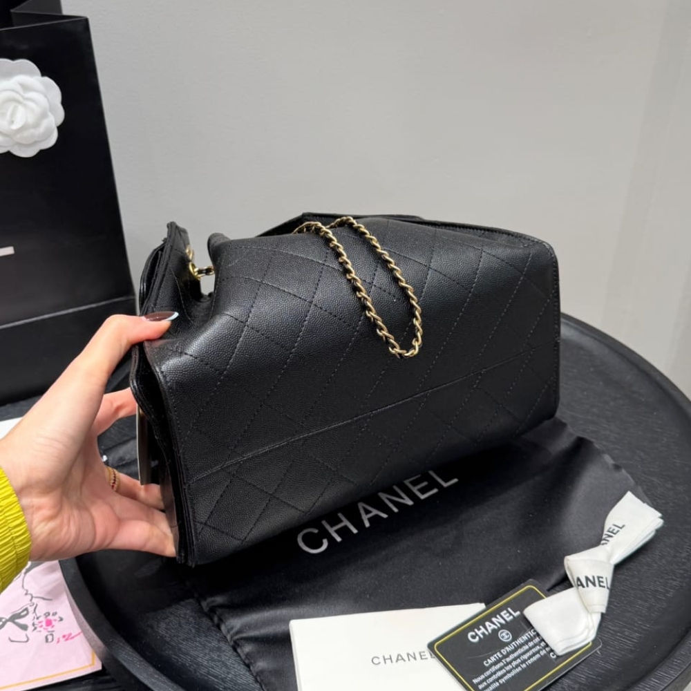 Chanel 25 Small Handbag Grained And Gold Tone Metal Black 26cm AS5293 B20304 94305 - Image 5