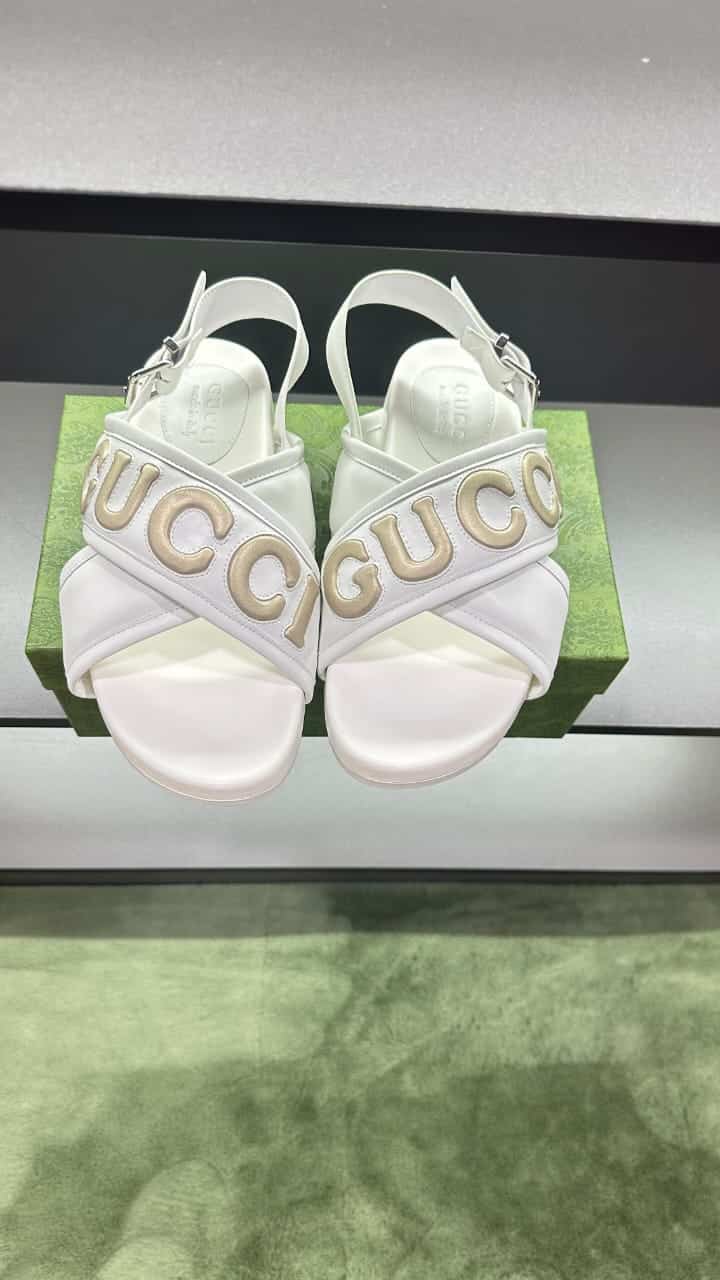 GUCCI EMBELLISHED LEATHER SANDALS WHITE