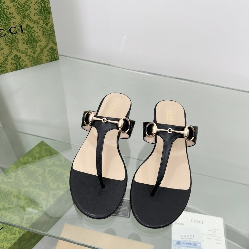 GIFT SET: GUCCI 73 SMALL BUCKET BAG BLACK & THONG SANDAL WITH HORSEBIT - Image 11