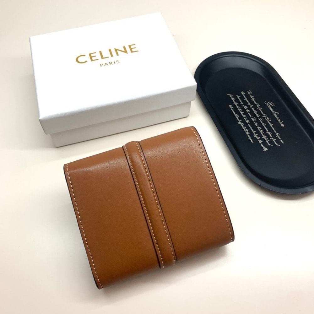 GIFT SET: CELINE TEEN SOFT 16 IN TAN & SMALL TRIFOLD WALLET 16 IN SATINATED TAN - Image 8