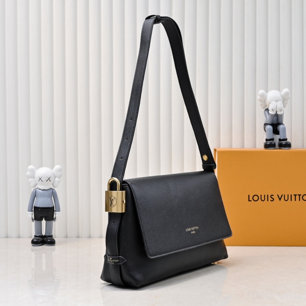 LOUIS VUITTON LOW KEY MESSENGER BLACK 30CM M13148 - Image 6
