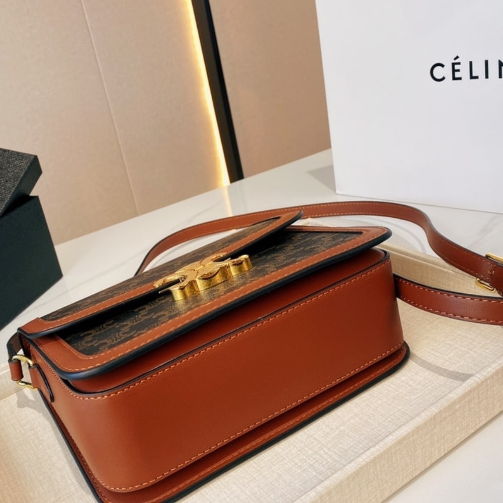 GIFT SET: CELINE CLASSIQUE TRIOMPHE BAG IN TAN & SMALL TRIOMPHE CANVAS TAN WALLET - Image 5