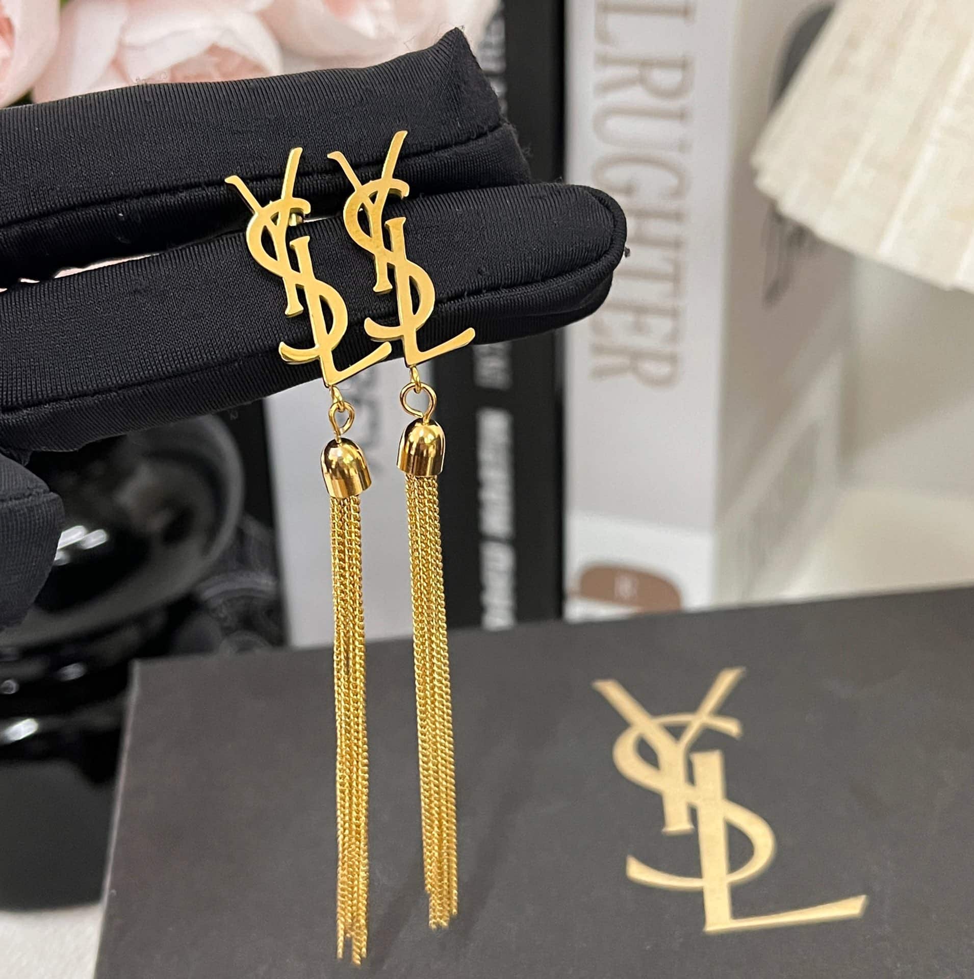 GIFT SET: SAINT LAURENT KATE MEDIUM CHAIN BAG & YSL TASSEL GOLD EARRINGS - Image 8