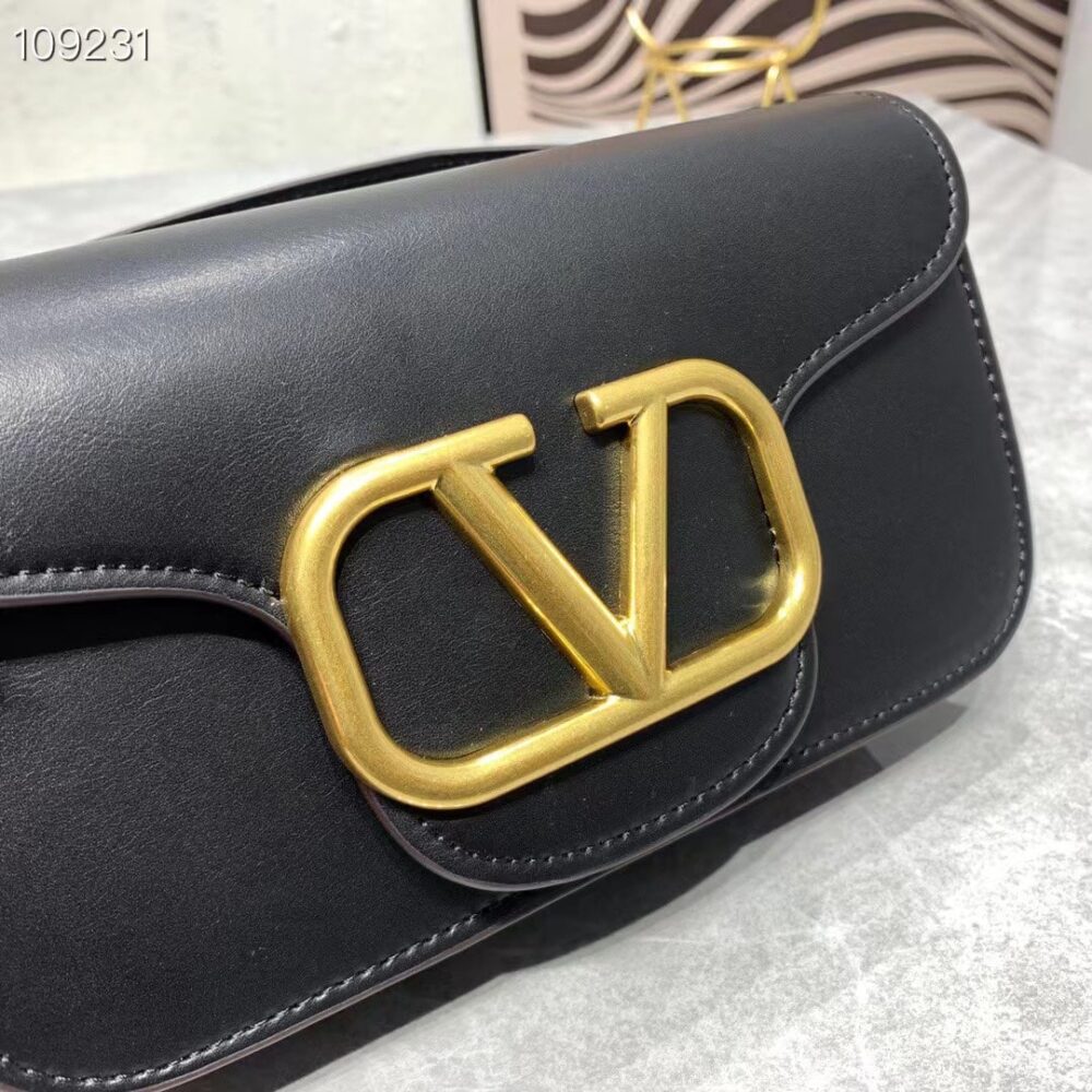 Alternative view of GIFT SET: VALENTINO LOCÒ SMALL SHOULDER BAG IN CALFSKIN BLACK & GARAVANI LEATHER BELT VLOGO REVERSIBLE BLACK