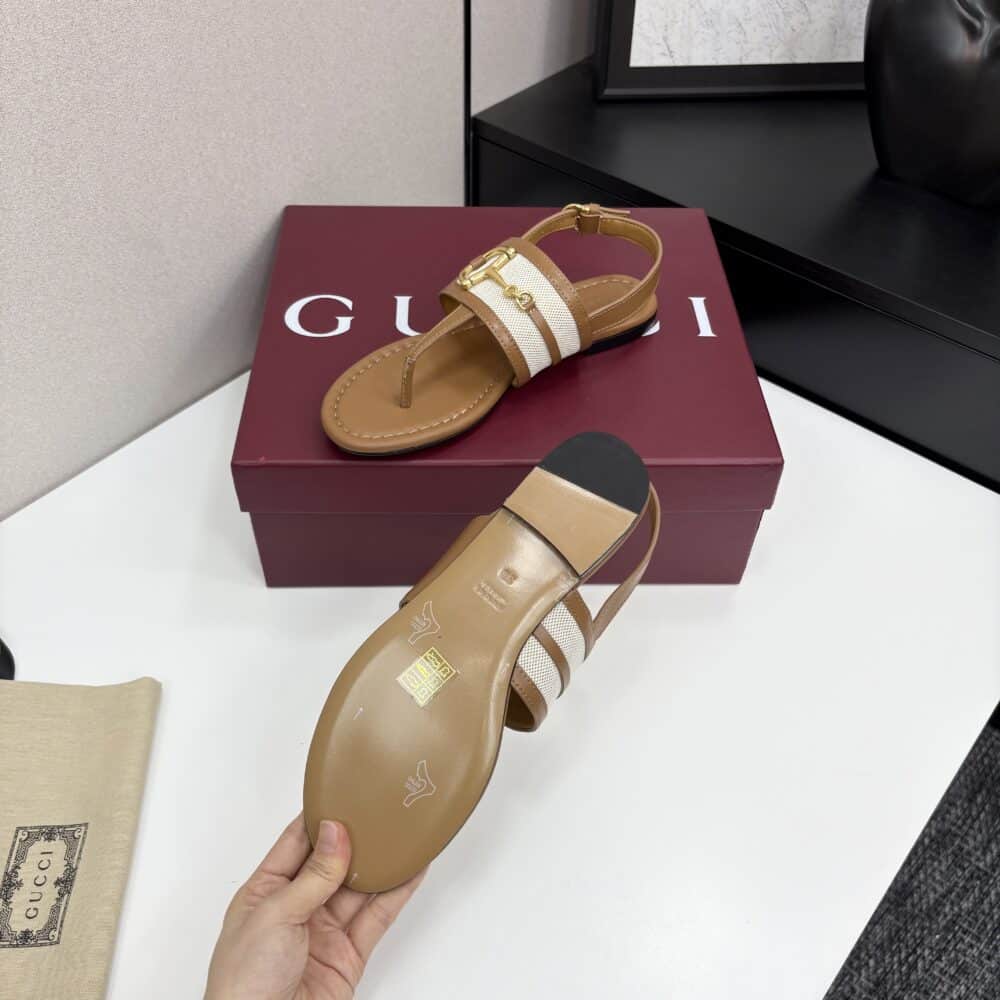 GUCCI WOMEN'S THONG SANDAL WITH HORSEBIT LIGHT BROWN 834431 AAEZJ 2744 - Image 4