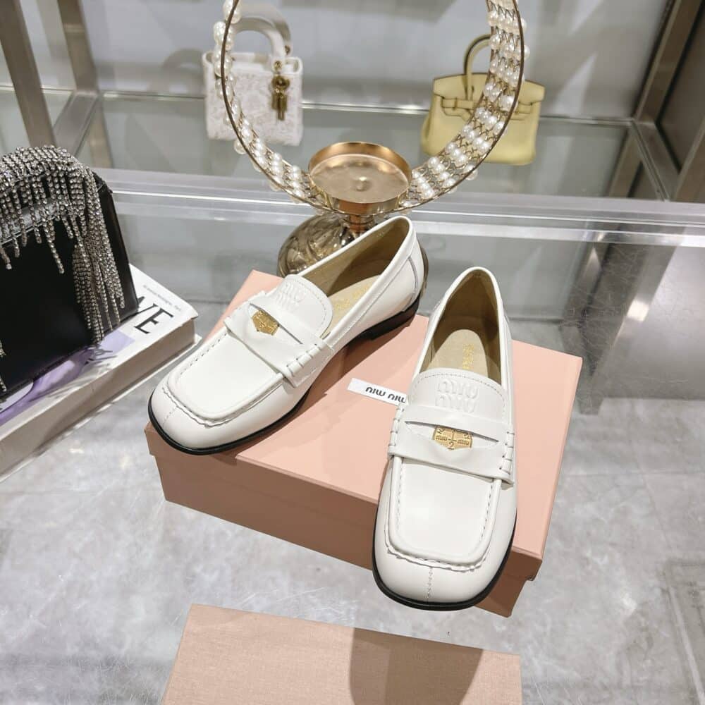 MIUMIU LEATHER LOAFERS WHITE - Image 5