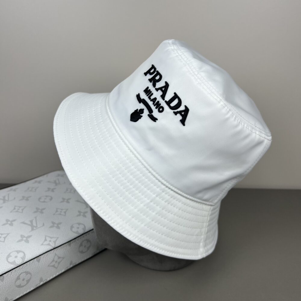 PRADA RE NYLON BUCKET HAT WHITE - Image 5
