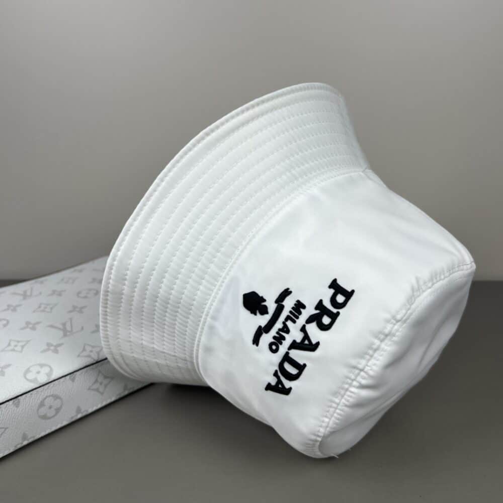 PRADA RE NYLON BUCKET HAT WHITE - Image 4