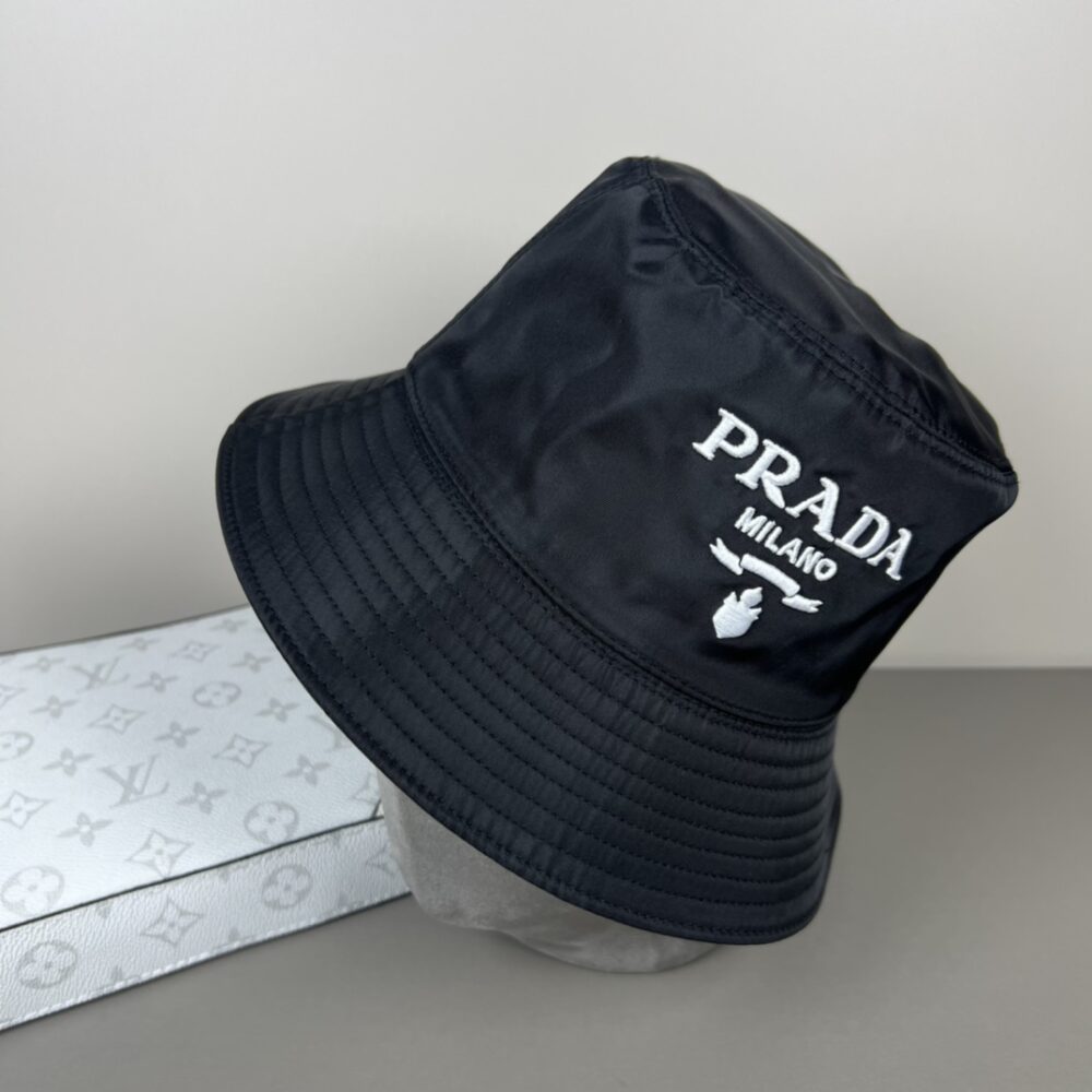 PRADA RE NYLON BUCKET HAT BLACK 2HC137 2CZQ F0967 - Image 5