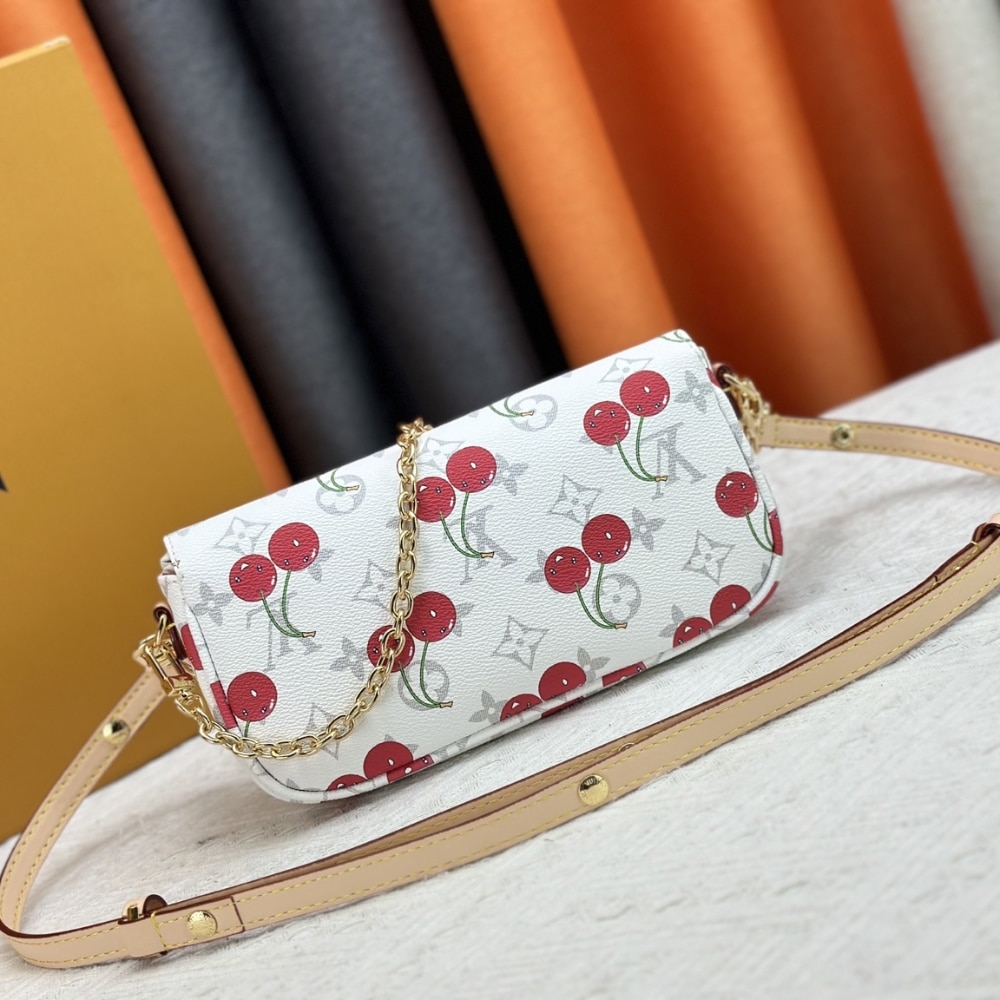 LOUIS VUITTON X MURAKAMI WALLET ON CHAIN IVY MONOGRAM CHERRY WHITE 23CM M14239 - Image 4