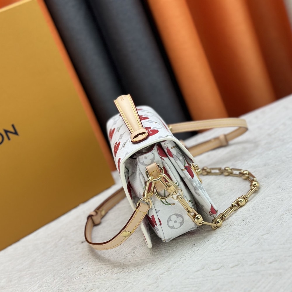 LOUIS VUITTON X MURAKAMI POCHETTE MÉTIS EAST WEST MONOGRAM CHERRY WHITE 21CM M14231 - Image 3