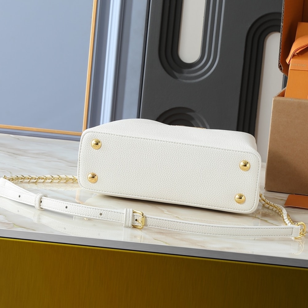 LOUIS VUITTON CAPUCINES BB SNOW WHITE 27CM M55832 - Image 4