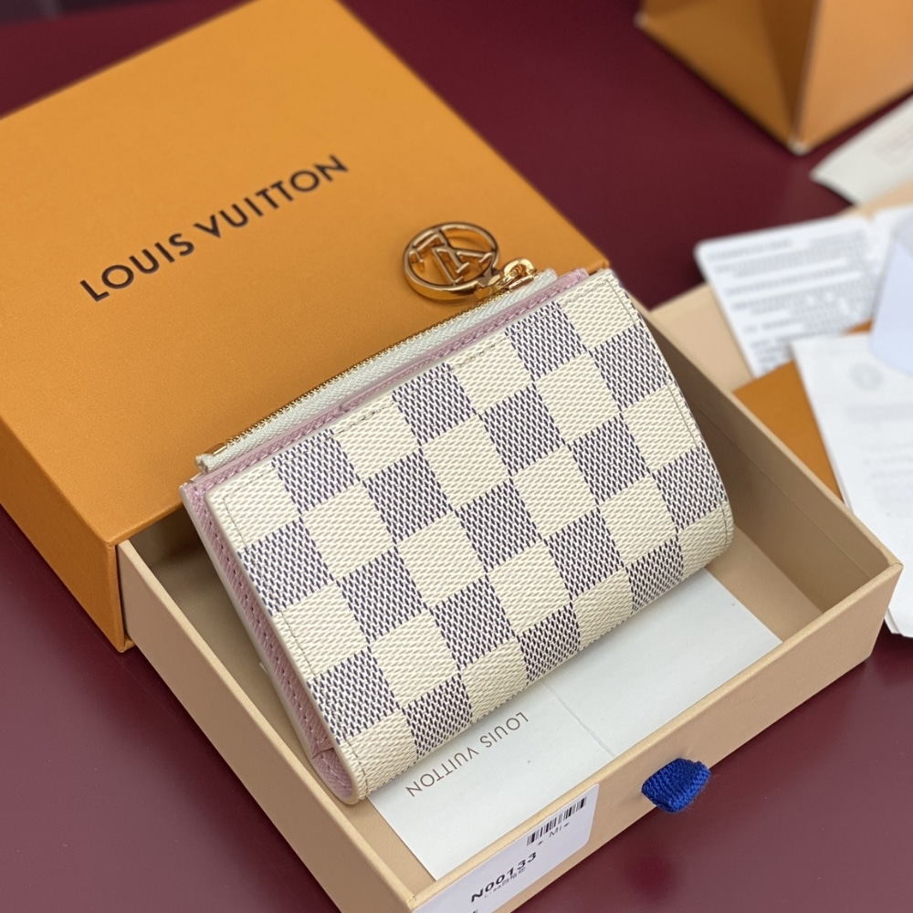 ICONIC SET: LOUIS VUITTON MONTSOURIS PM & LISA WALLET - Image 7